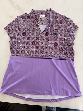 Greg Norman Collection Lavender and Black Short Sleeve V-Neck Top
